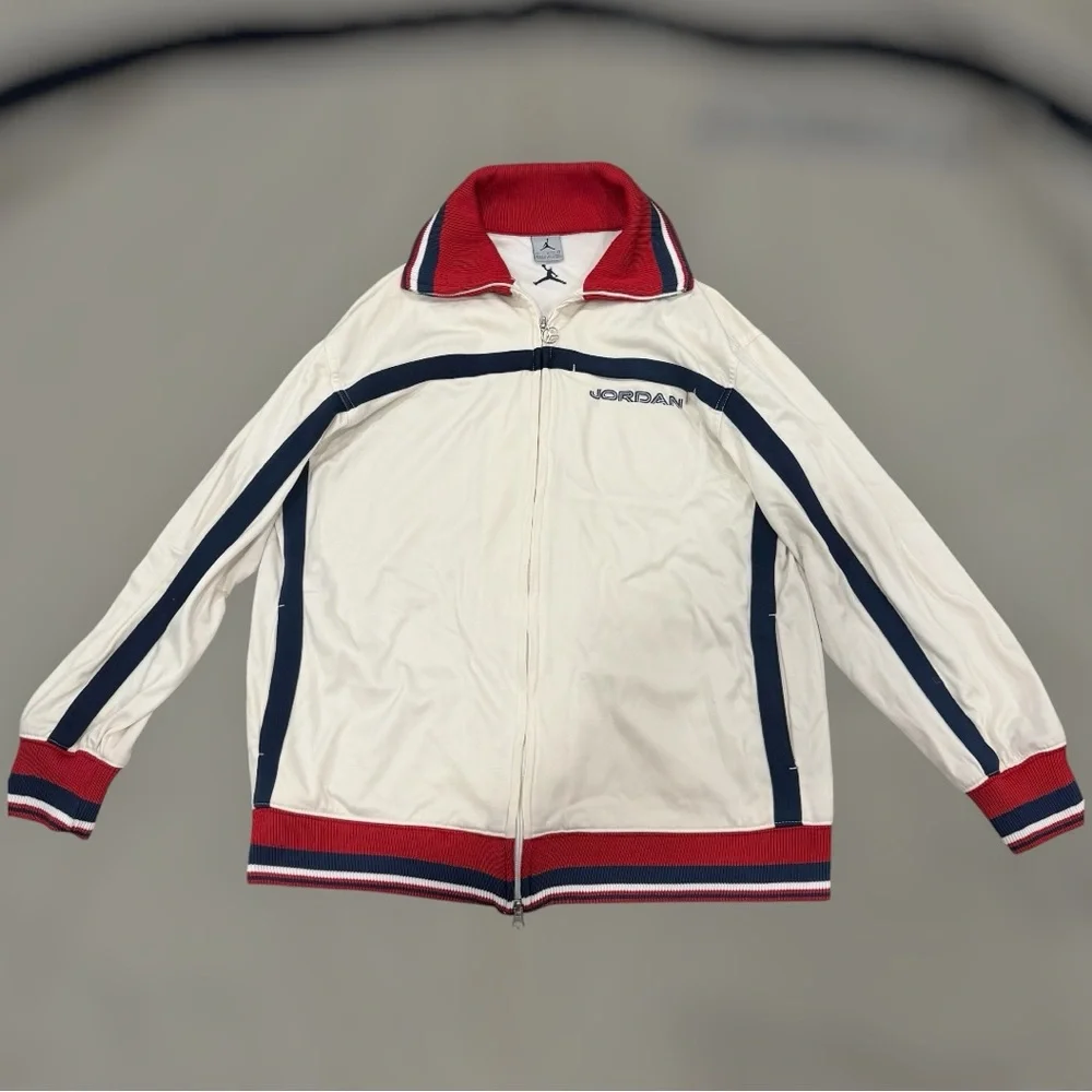 Vintage Air Jordan full-zip warm-up jacket men’s sz Large beige/navy track